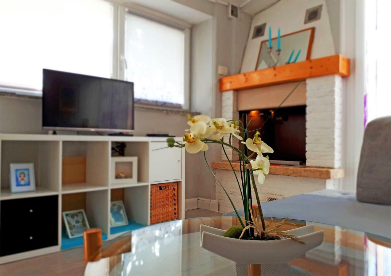 Apartment Matej ロヴィンスコ・セロ エクステリア 写真